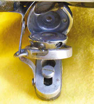 Number 8 Style Jones Spool Bobbin Retainer