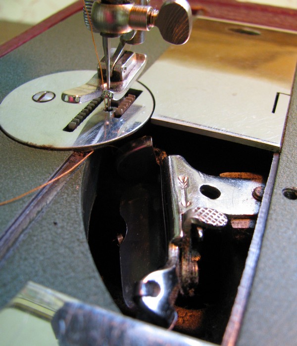 Husqvarna Viking Class 10 Sewing Machine