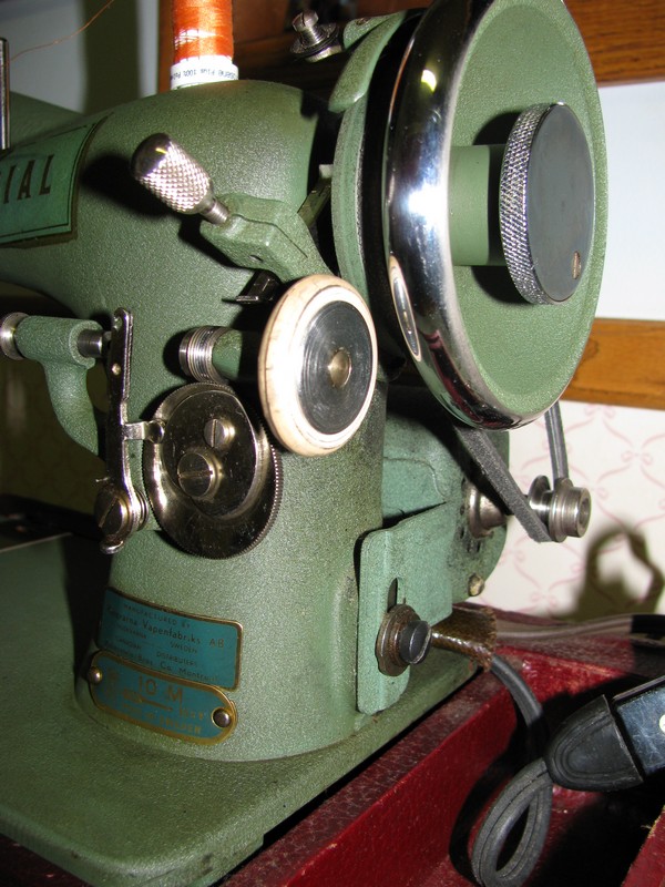 Husqvarna Viking Class 10 Sewing Machine