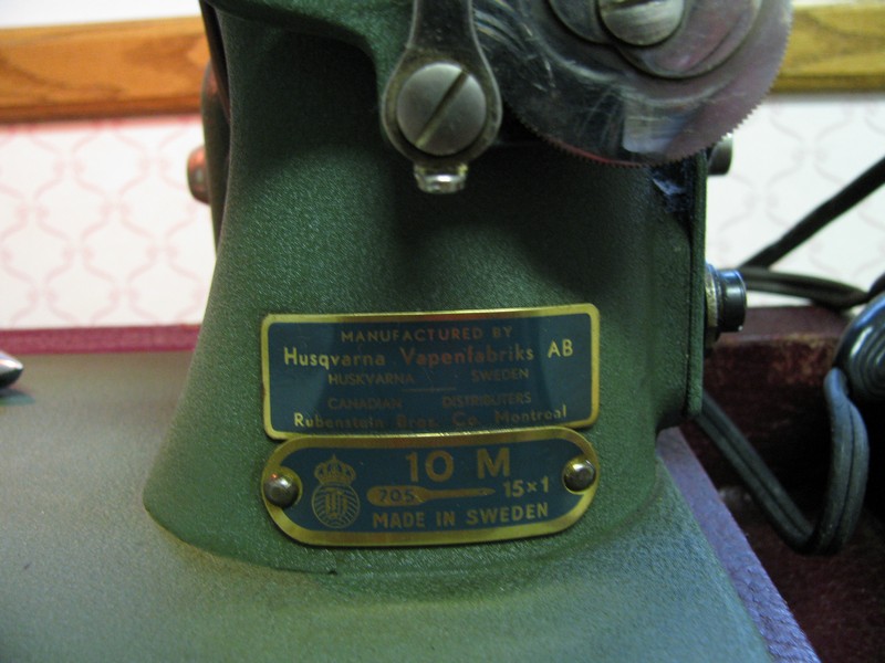 Husqvarna Viking Class 10 Sewing Machine