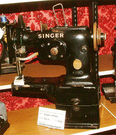 Singer Logo only Decals