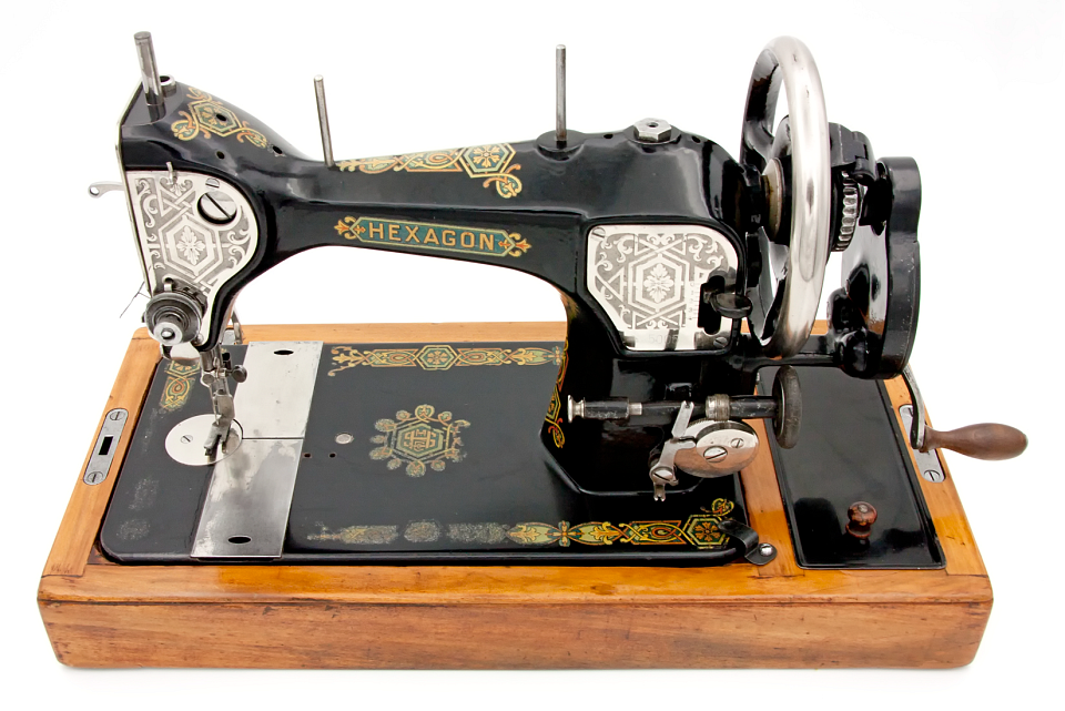 Hexagon Number One Sewing Machine, Serial Number 5005