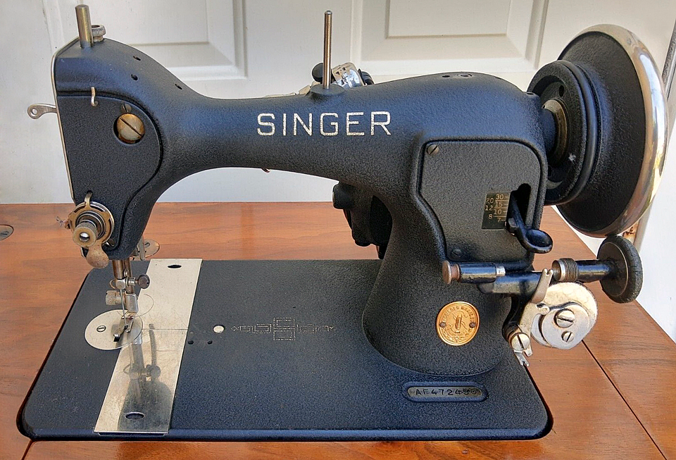 Singer's Model 128-8 Sewing Machine